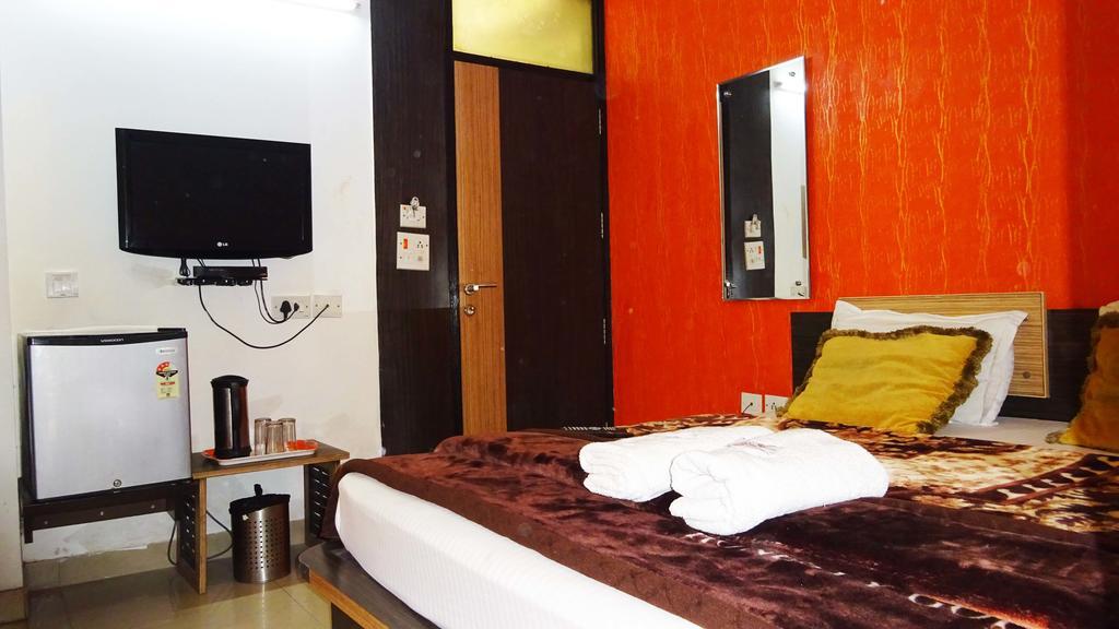 Hotel Durga International นิวเดลี ภายนอก รูปภาพ