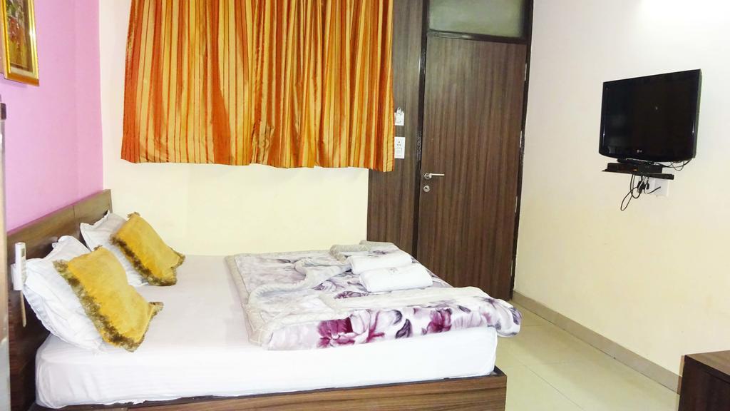 Hotel Durga International นิวเดลี ภายนอก รูปภาพ