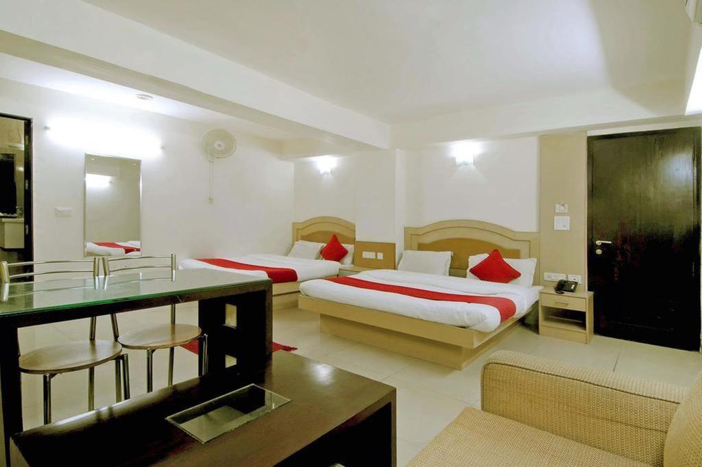 Hotel Durga International นิวเดลี ภายนอก รูปภาพ